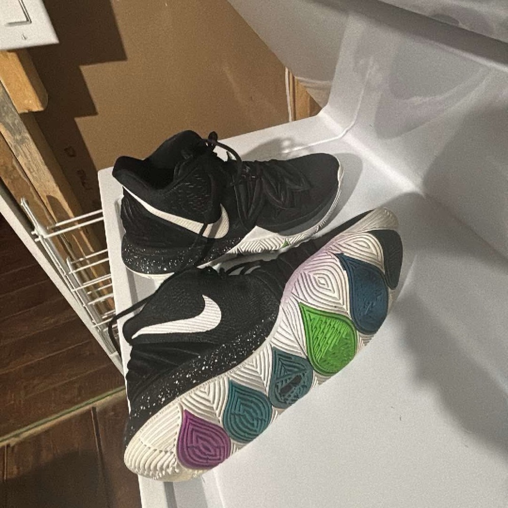 Kyrie 5